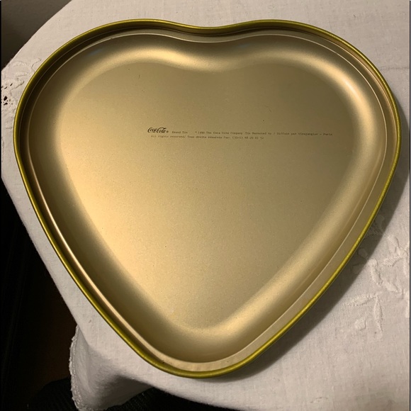 Sweetheart Coca Cola Tin - from Paris - Picture 4 of 5